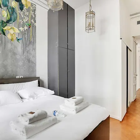 Magnificent Appt - 2bd-4p - Georges V - Champs-elysees * Paris